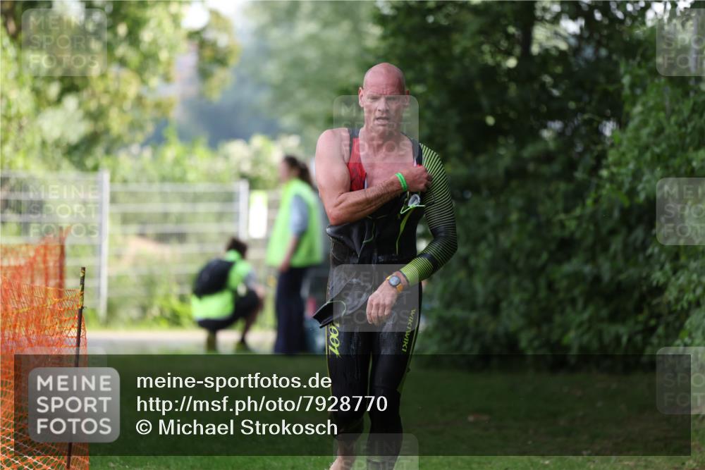 15.06.2025 - 7 Türme Triathlon Michael Strokosch http://msf.ph/oto/7928770 15.06.2025 09:22:11 Schwimmen 9, 38, 62, 64, 117, 118, 119 meine-sportfotos.de