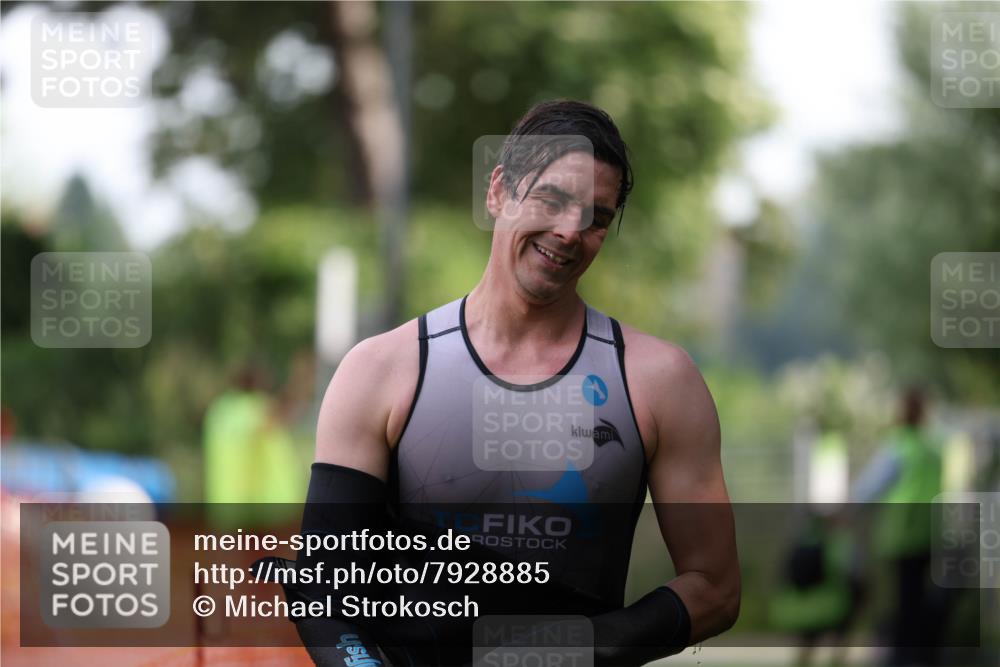 15.06.2025 - 7 Türme Triathlon Michael Strokosch http://msf.ph/oto/7928885 15.06.2025 09:24:18 Schwimmen 1, 17, 20, 39, 40 meine-sportfotos.de