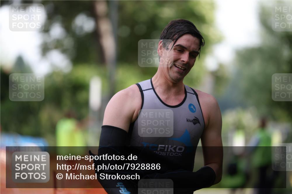 15.06.2025 - 7 Türme Triathlon Michael Strokosch http://msf.ph/oto/7928886 15.06.2025 09:24:18 Schwimmen 1, 17, 20, 39, 40 meine-sportfotos.de
