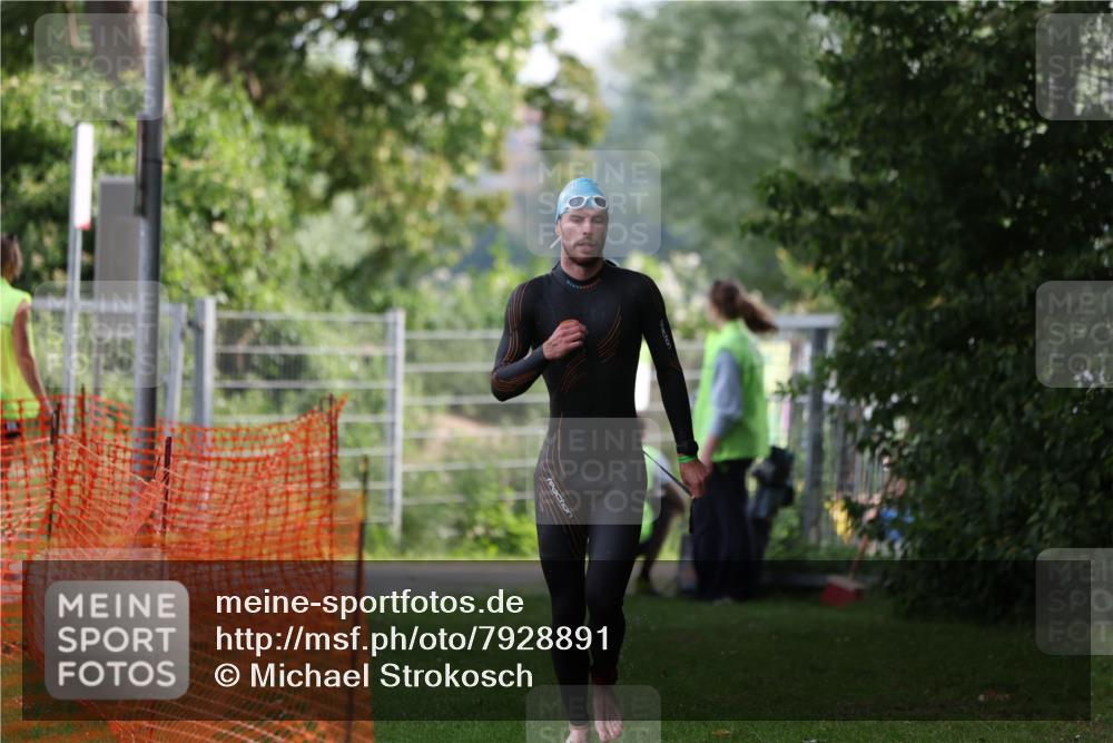 15.06.2025 - 7 Türme Triathlon Michael Strokosch http://msf.ph/oto/7928891 15.06.2025 09:24:26 Schwimmen 1, 20, 39 meine-sportfotos.de