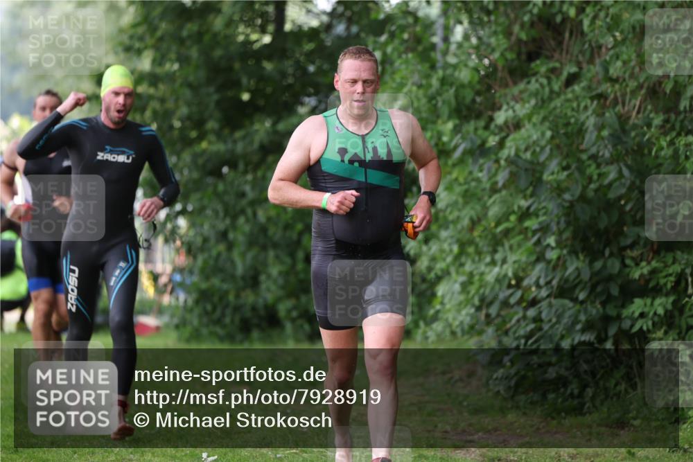 15.06.2025 - 7 Türme Triathlon Michael Strokosch http://msf.ph/oto/7928919 15.06.2025 09:25:25 Schwimmen 16, 56, 57, 58, 59, 60 meine-sportfotos.de