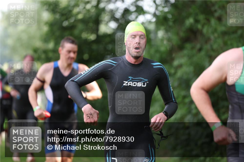15.06.2025 - 7 Türme Triathlon Michael Strokosch http://msf.ph/oto/7928930 15.06.2025 09:25:28 Schwimmen 16, 56, 57, 58, 59, 60 meine-sportfotos.de