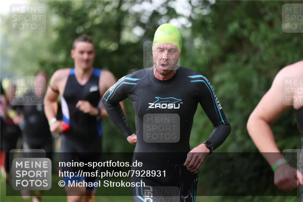15.06.2025 - 7 Türme Triathlon Michael Strokosch http://msf.ph/oto/7928931 15.06.2025 09:25:28 Schwimmen 16, 56, 57, 58, 59, 60 meine-sportfotos.de