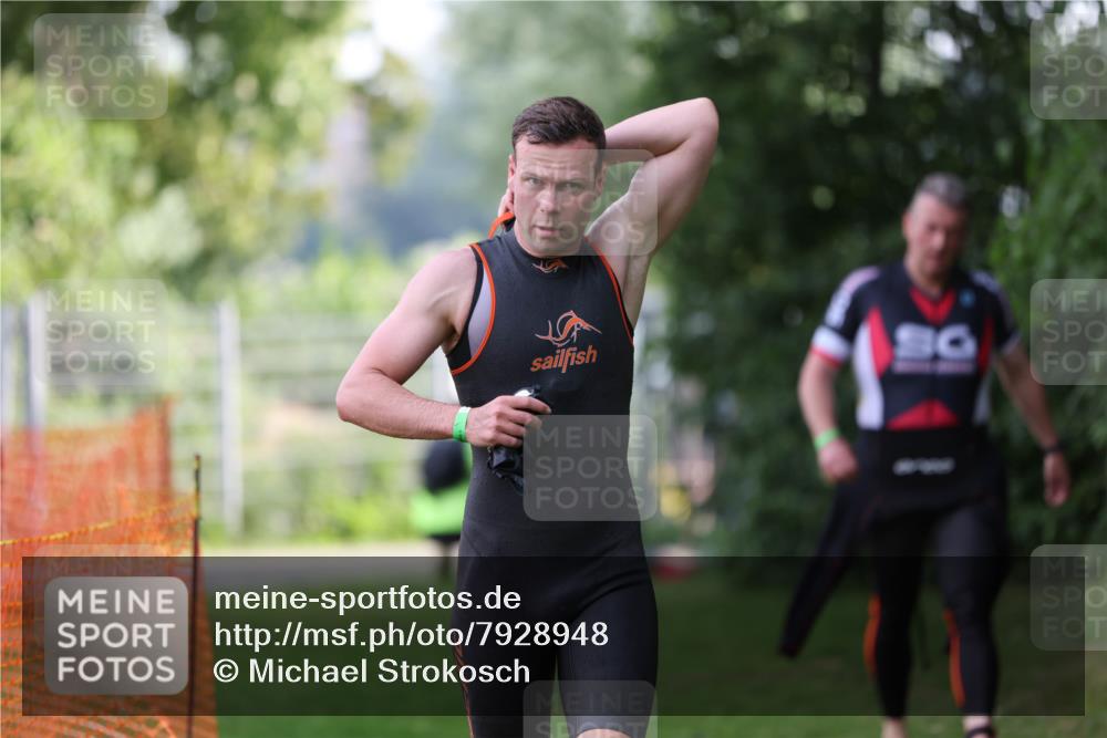 15.06.2025 - 7 Türme Triathlon Michael Strokosch http://msf.ph/oto/7928948 15.06.2025 09:25:35 Schwimmen 16, 19, 56, 57, 58, 59, 60, 77 meine-sportfotos.de