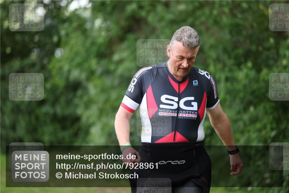 15.06.2025 - 7 Türme Triathlon Michael Strokosch http://msf.ph/oto/7928961 15.06.2025 09:25:39 Schwimmen 2, 16, 19, 56, 57, 58, 59, 60, 77 meine-sportfotos.de
