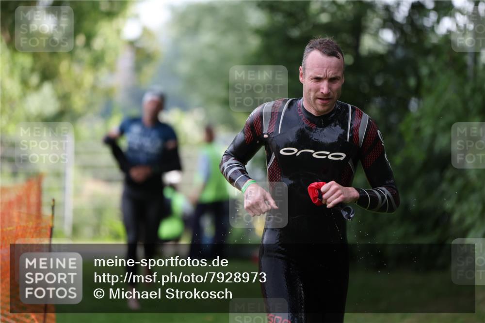 15.06.2025 - 7 Türme Triathlon Michael Strokosch http://msf.ph/oto/7928973 15.06.2025 09:25:53 Schwimmen 2, 4, 19, 41, 42, 44, 45, 77 meine-sportfotos.de