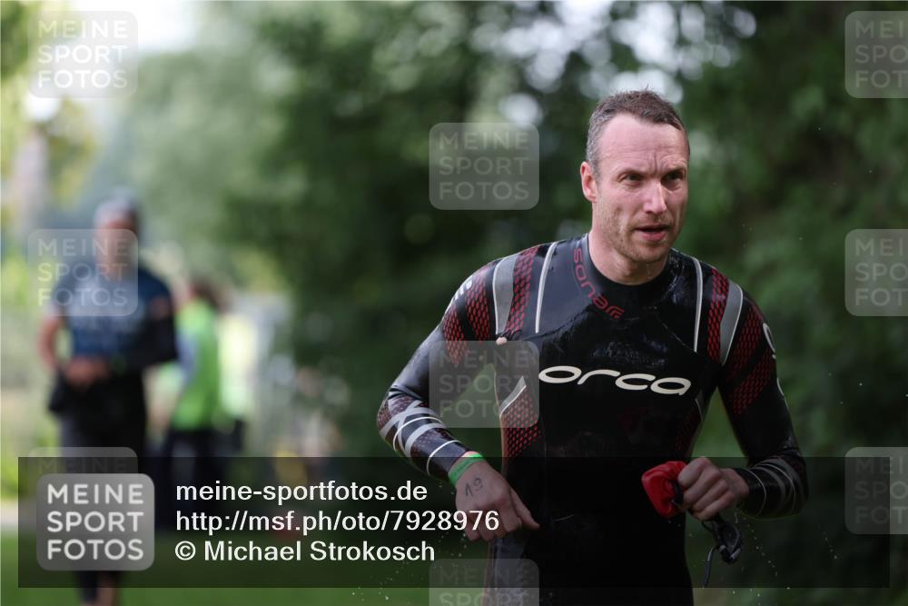 15.06.2025 - 7 Türme Triathlon Michael Strokosch http://msf.ph/oto/7928976 15.06.2025 09:25:53 Schwimmen 2, 4, 19, 41, 42, 44, 45, 77 meine-sportfotos.de