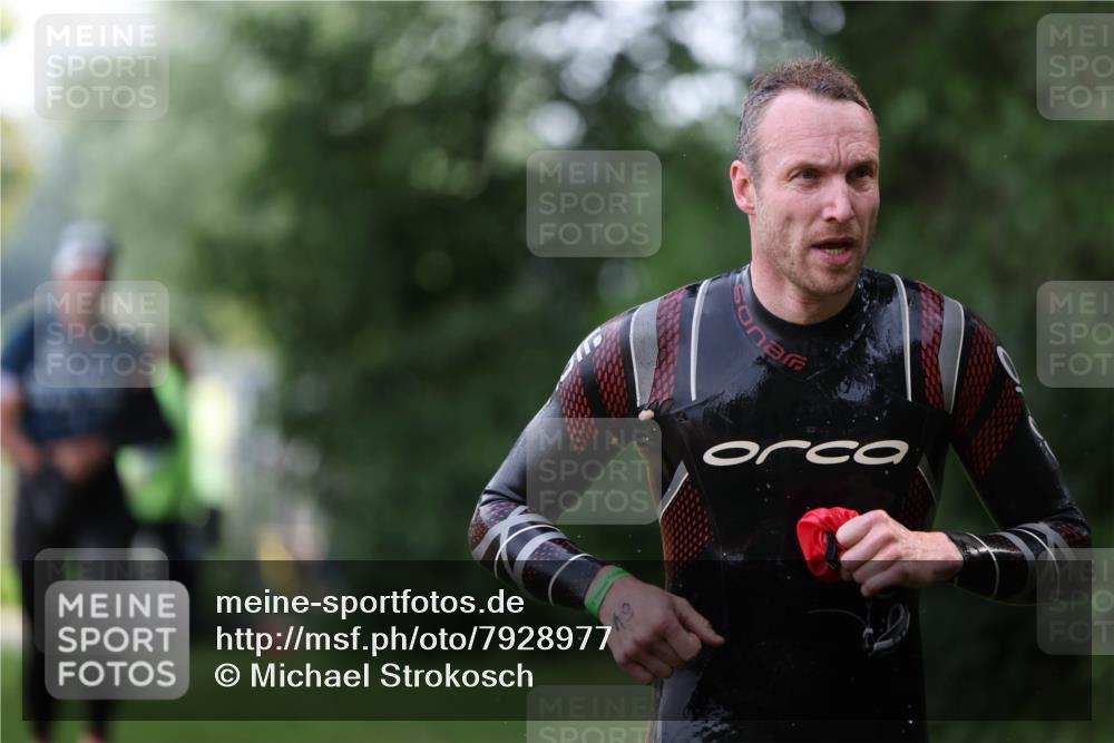 15.06.2025 - 7 Türme Triathlon Michael Strokosch http://msf.ph/oto/7928977 15.06.2025 09:25:54 Schwimmen 2, 4, 19, 41, 42, 44, 45, 69, 77 meine-sportfotos.de