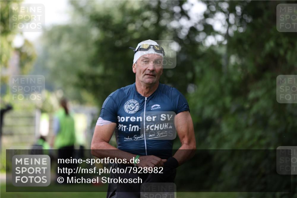 15.06.2025 - 7 Türme Triathlon Michael Strokosch http://msf.ph/oto/7928982 15.06.2025 09:25:57 Schwimmen 2, 4, 19, 41, 42, 44, 45, 66, 69, 77 meine-sportfotos.de