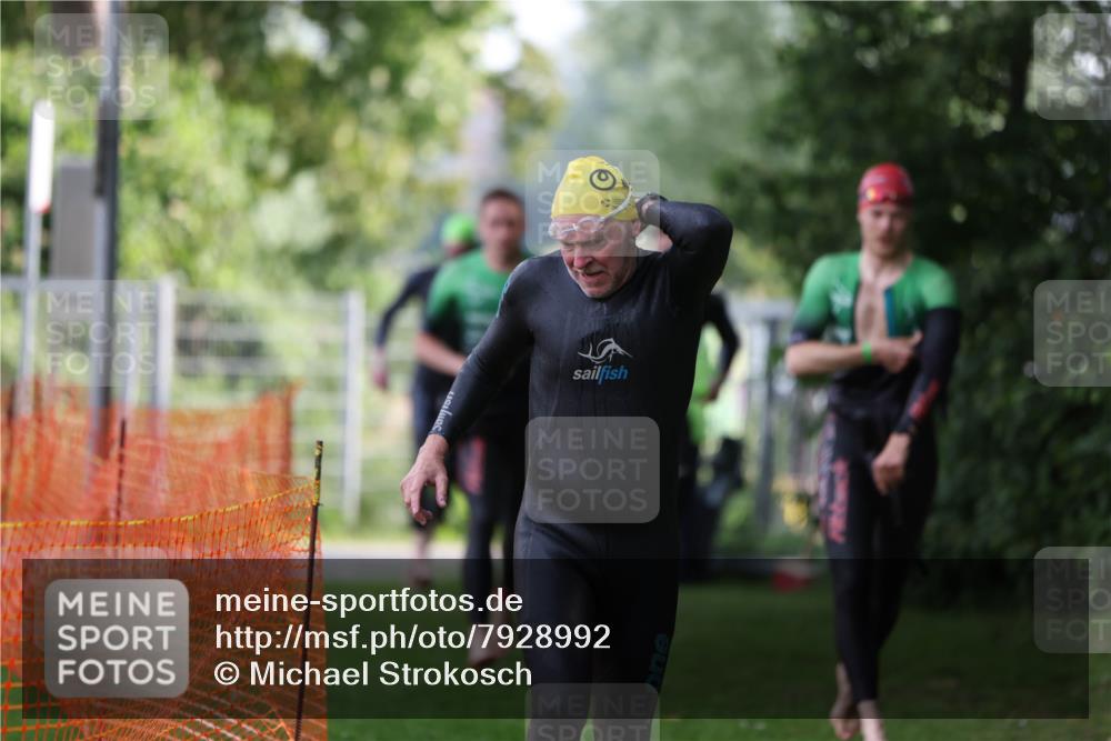 15.06.2025 - 7 Türme Triathlon Michael Strokosch http://msf.ph/oto/7928992 15.06.2025 09:26:05 Schwimmen 2, 4, 19, 41, 42, 44, 45, 66, 67, 68, 69, 70 meine-sportfotos.de