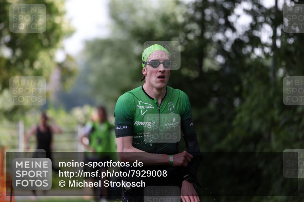 15.06.2025 - 7 Türme Triathlon Michael Strokosch http://msf.ph/oto/7929008 15.06.2025 09:26:10 Schwimmen 4, 41, 42, 44, 45, 66, 67, 68, 69, 70 meine-sportfotos.de