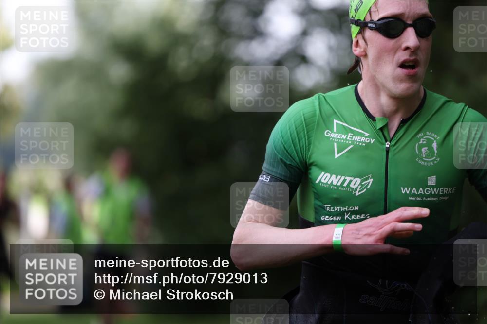 15.06.2025 - 7 Türme Triathlon Michael Strokosch http://msf.ph/oto/7929013 15.06.2025 09:26:11 Schwimmen 4, 41, 42, 44, 45, 66, 67, 68, 69, 70 meine-sportfotos.de