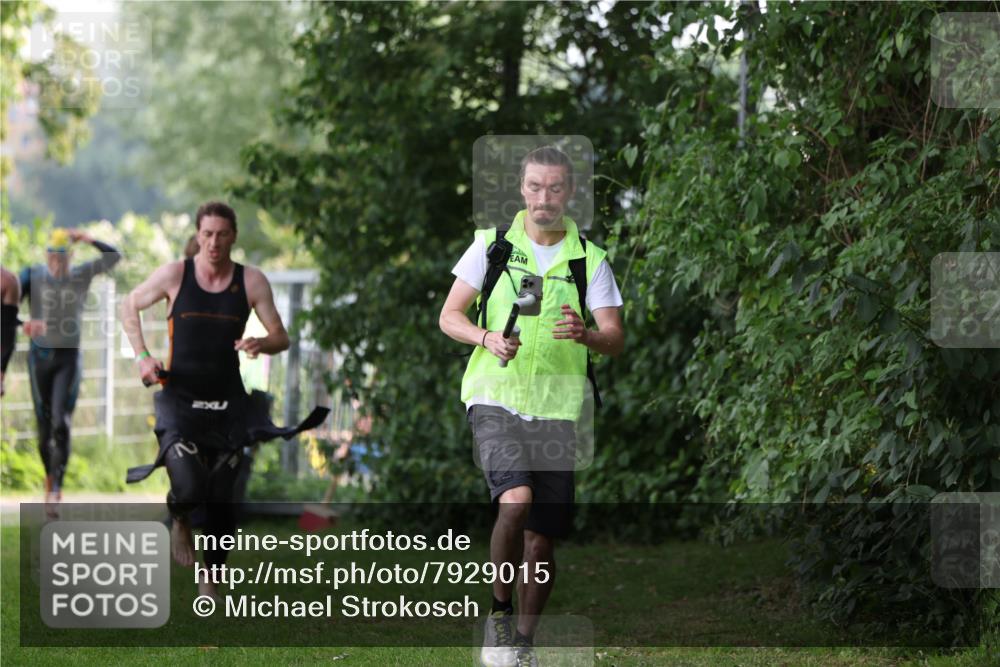 15.06.2025 - 7 Türme Triathlon Michael Strokosch http://msf.ph/oto/7929015 15.06.2025 09:26:12 Schwimmen 4, 41, 42, 44, 45, 66, 67, 68, 69, 70 meine-sportfotos.de