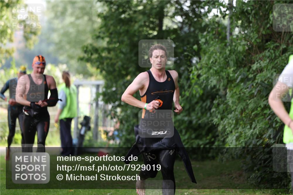 15.06.2025 - 7 Türme Triathlon Michael Strokosch http://msf.ph/oto/7929019 15.06.2025 09:26:14 Schwimmen 4, 41, 42, 44, 45, 66, 67, 68, 69, 70 meine-sportfotos.de