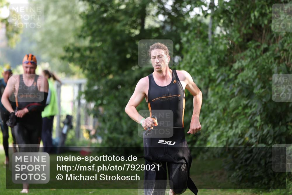 15.06.2025 - 7 Türme Triathlon Michael Strokosch http://msf.ph/oto/7929021 15.06.2025 09:26:15 Schwimmen 4, 41, 42, 44, 45, 66, 67, 68, 69, 70 meine-sportfotos.de