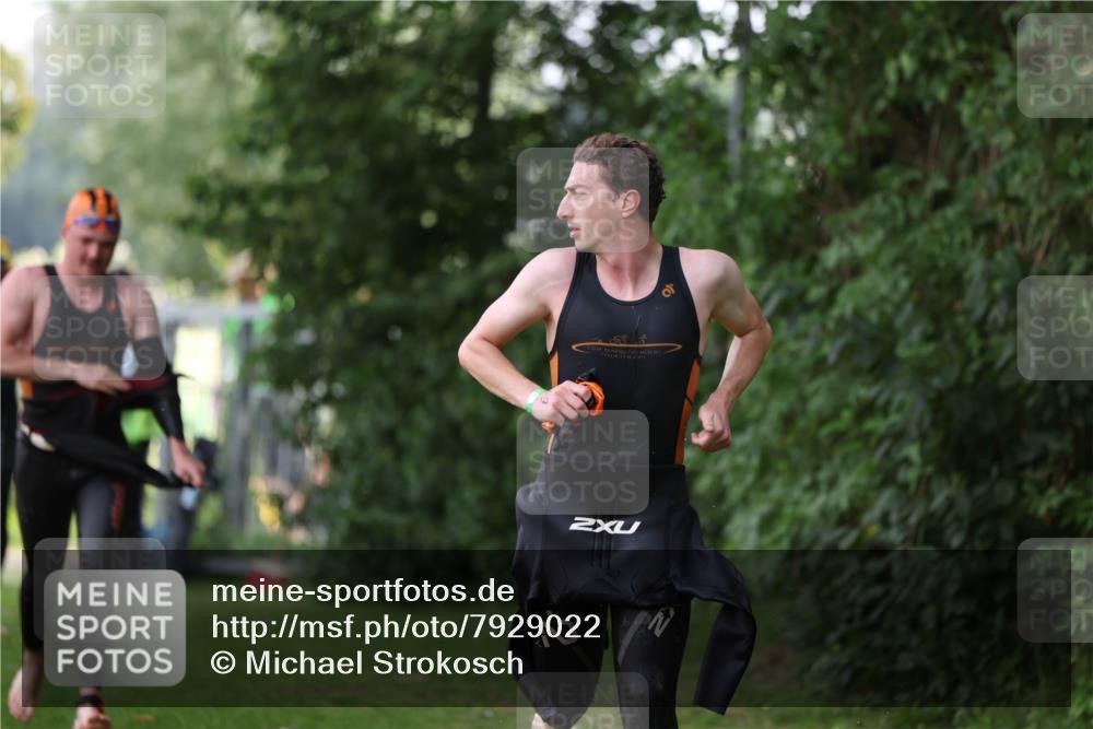 15.06.2025 - 7 Türme Triathlon Michael Strokosch http://msf.ph/oto/7929022 15.06.2025 09:26:15 Schwimmen 4, 41, 42, 44, 45, 66, 67, 68, 69, 70 meine-sportfotos.de