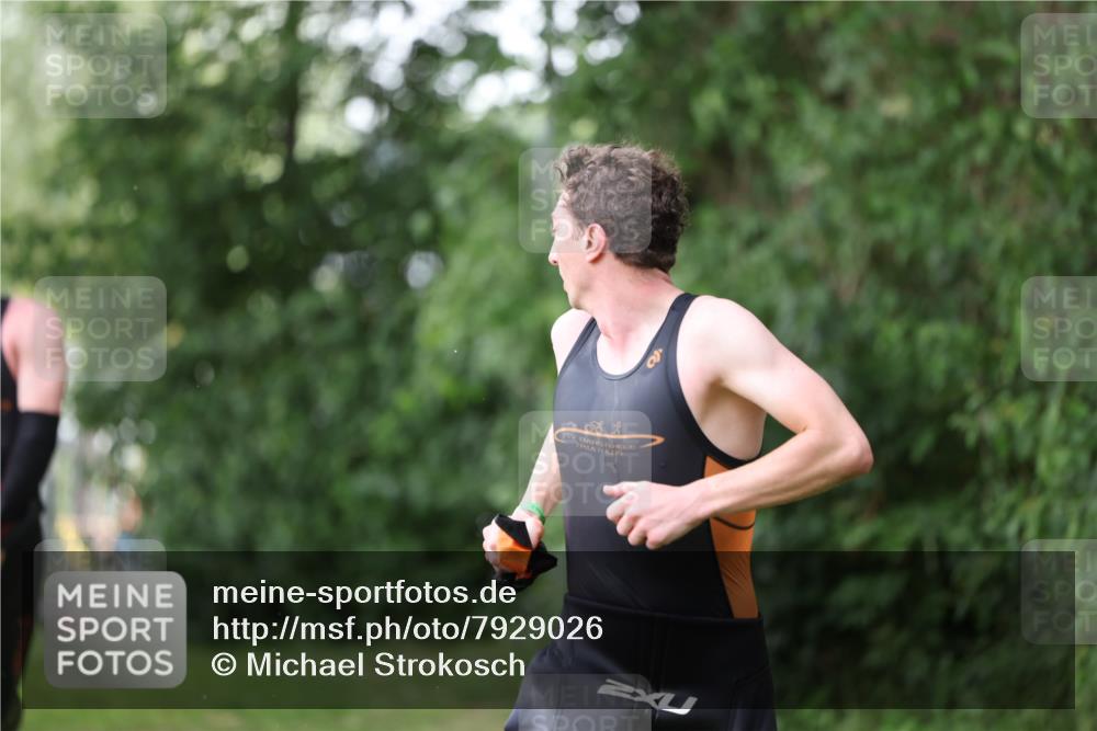 15.06.2025 - 7 Türme Triathlon Michael Strokosch http://msf.ph/oto/7929026 15.06.2025 09:26:16 Schwimmen 4, 42, 44, 45, 66, 67, 68, 69, 70 meine-sportfotos.de