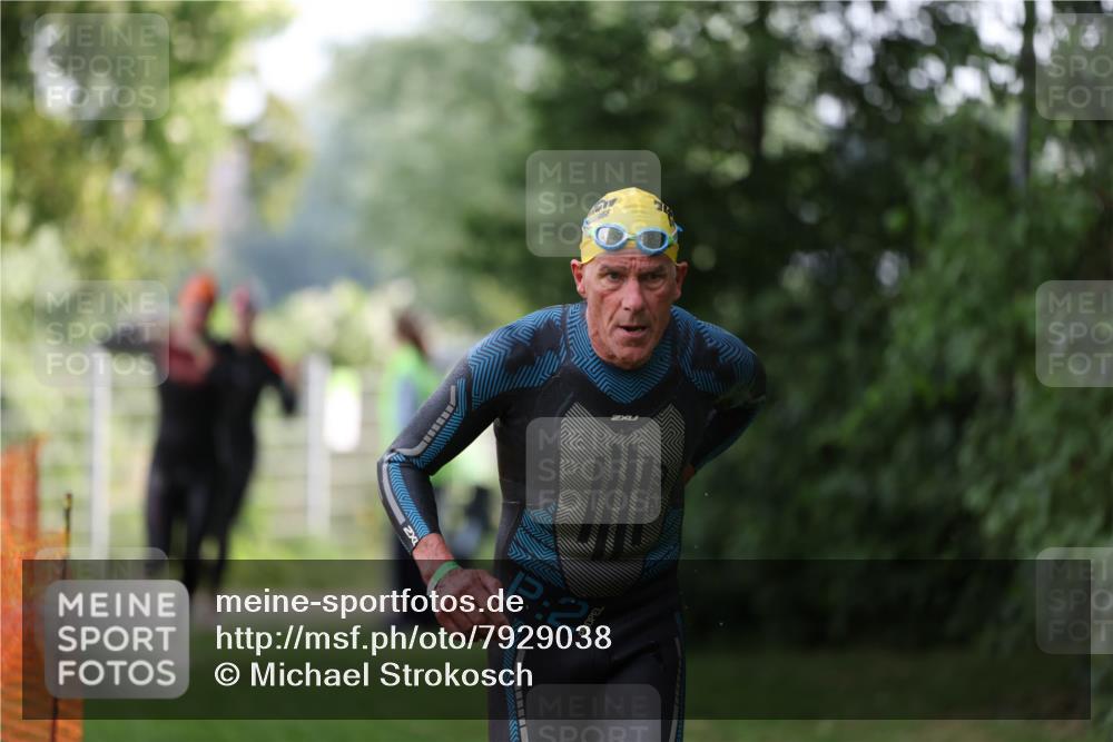 15.06.2025 - 7 Türme Triathlon Michael Strokosch http://msf.ph/oto/7929038 15.06.2025 09:26:20 Schwimmen 4, 66, 67, 68, 69, 70 meine-sportfotos.de