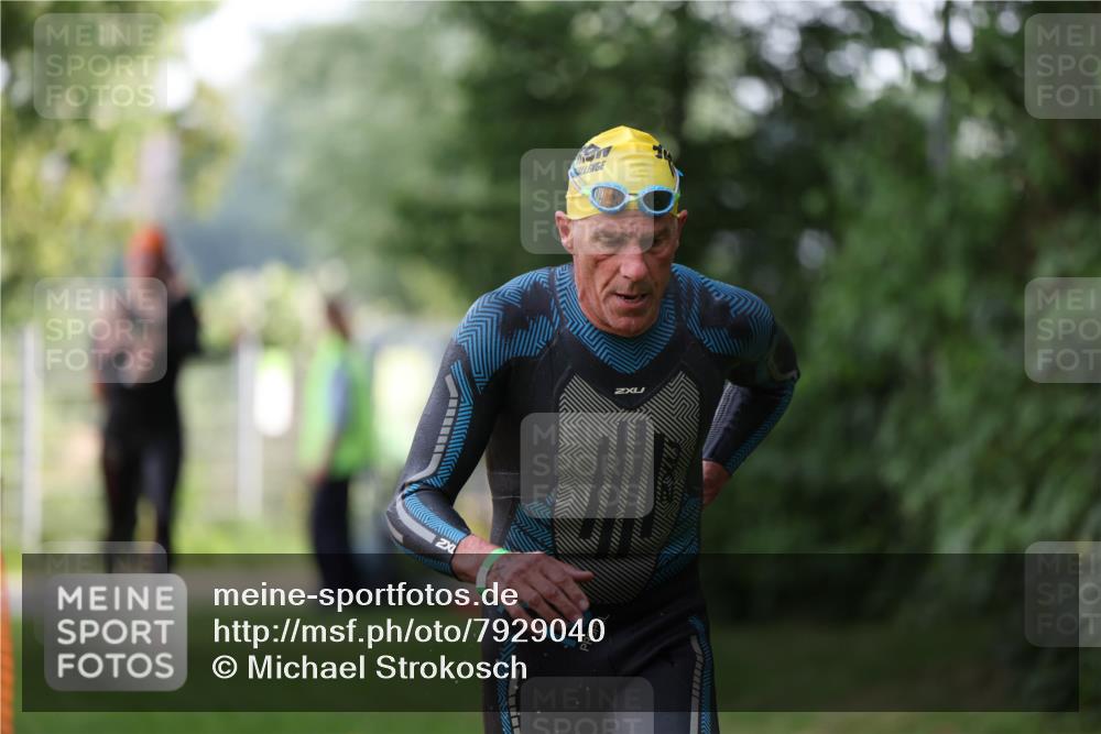 15.06.2025 - 7 Türme Triathlon Michael Strokosch http://msf.ph/oto/7929040 15.06.2025 09:26:21 Schwimmen 4, 66, 67, 68, 69, 70 meine-sportfotos.de