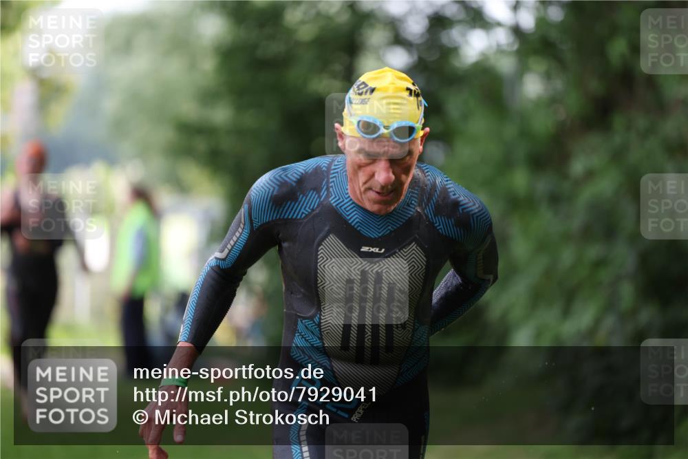 15.06.2025 - 7 Türme Triathlon Michael Strokosch http://msf.ph/oto/7929041 15.06.2025 09:26:21 Schwimmen 4, 66, 67, 68, 69, 70 meine-sportfotos.de