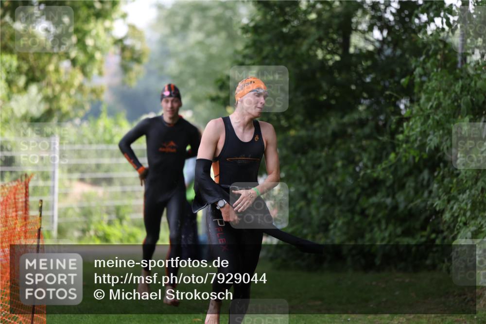 15.06.2025 - 7 Türme Triathlon Michael Strokosch http://msf.ph/oto/7929044 15.06.2025 09:26:23 Schwimmen 66, 67, 68, 69, 70 meine-sportfotos.de