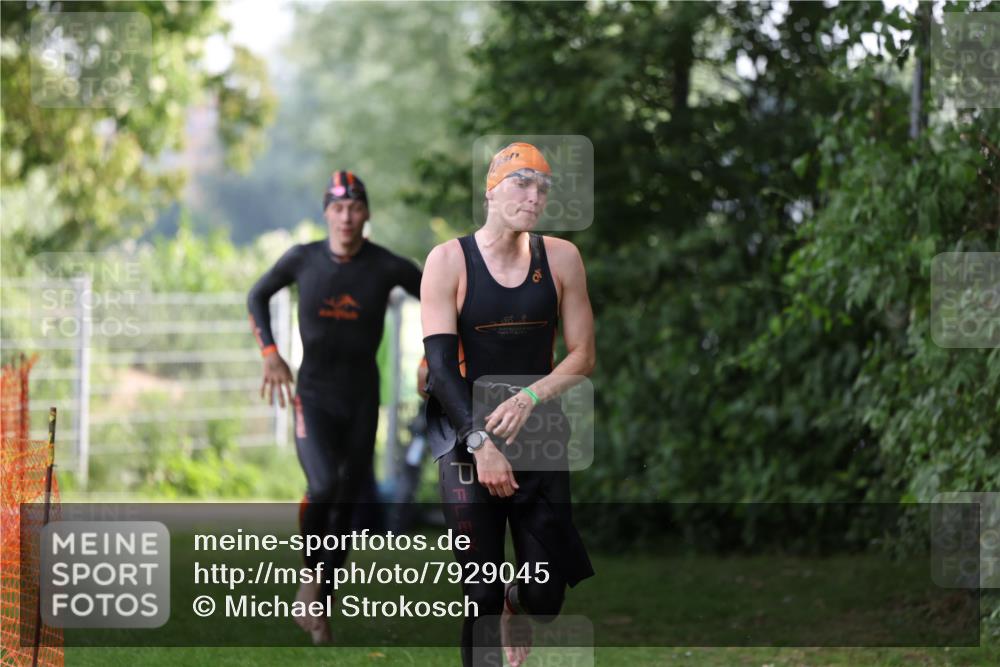 15.06.2025 - 7 Türme Triathlon Michael Strokosch http://msf.ph/oto/7929045 15.06.2025 09:26:23 Schwimmen 66, 67, 68, 69, 70 meine-sportfotos.de
