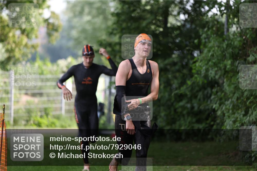 15.06.2025 - 7 Türme Triathlon Michael Strokosch http://msf.ph/oto/7929046 15.06.2025 09:26:23 Schwimmen 66, 67, 68, 69, 70 meine-sportfotos.de