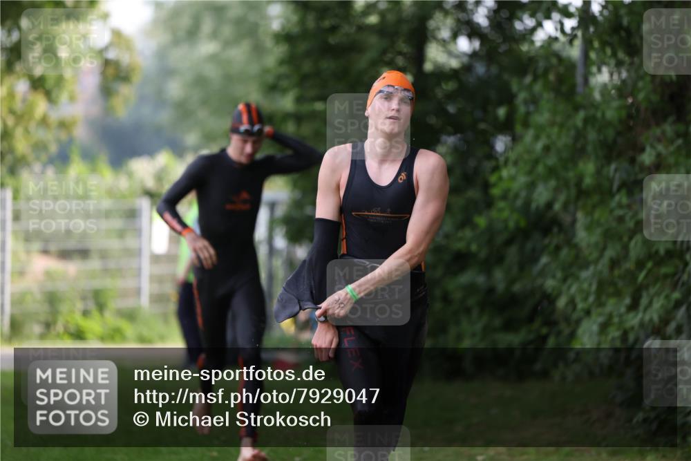 15.06.2025 - 7 Türme Triathlon Michael Strokosch http://msf.ph/oto/7929047 15.06.2025 09:26:23 Schwimmen 66, 67, 68, 69, 70 meine-sportfotos.de