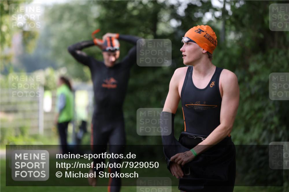 15.06.2025 - 7 Türme Triathlon Michael Strokosch http://msf.ph/oto/7929050 15.06.2025 09:26:24 Schwimmen 66, 67, 68, 69, 70 meine-sportfotos.de