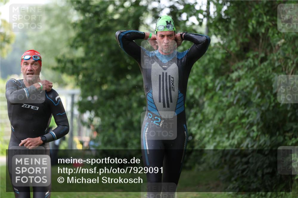 15.06.2025 - 7 Türme Triathlon Michael Strokosch http://msf.ph/oto/7929091 15.06.2025 09:27:06 Schwimmen 5, 53, 54, 55 meine-sportfotos.de