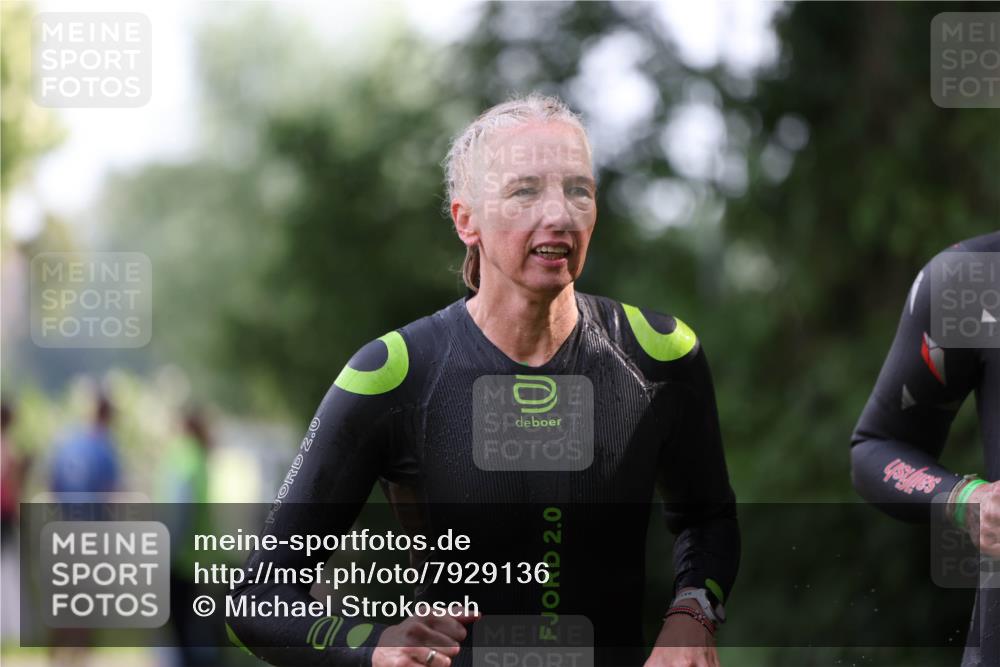 15.06.2025 - 7 Türme Triathlon Michael Strokosch http://msf.ph/oto/7929136 15.06.2025 09:28:01 Schwimmen 129, 131 meine-sportfotos.de