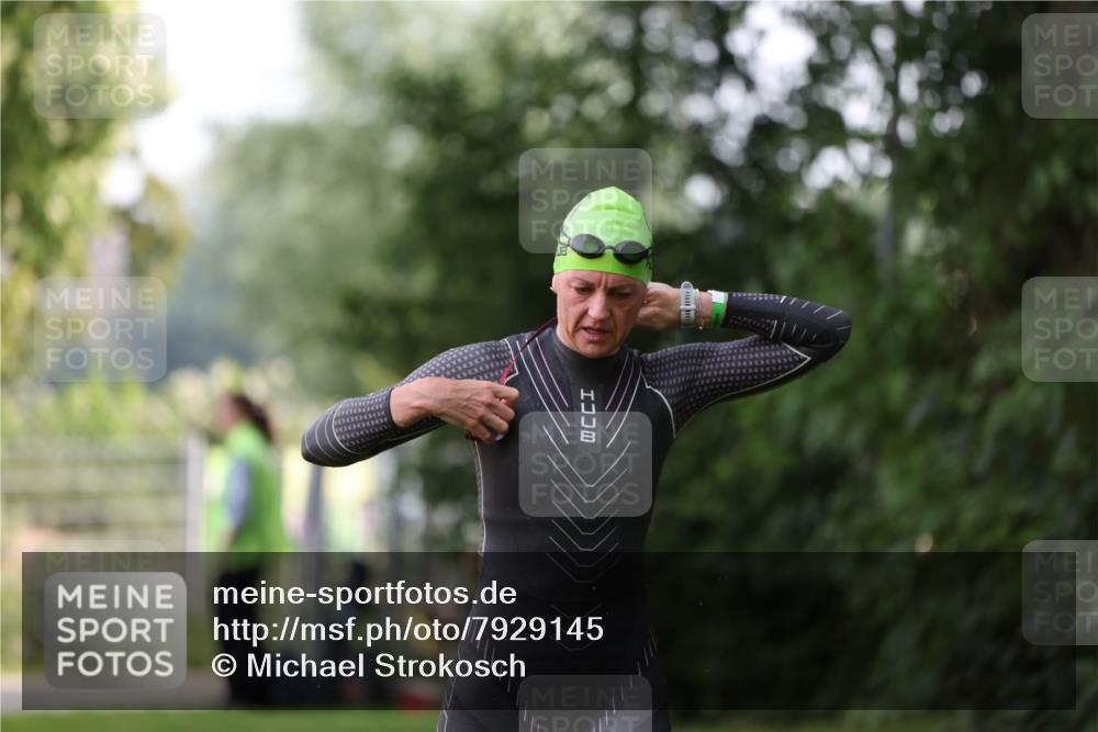 15.06.2025 - 7 Türme Triathlon Michael Strokosch http://msf.ph/oto/7929145 15.06.2025 09:28:53 Schwimmen 132 meine-sportfotos.de