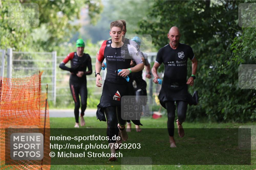 15.06.2025 - 7 Türme Triathlon Michael Strokosch http://msf.ph/oto/7929203 15.06.2025 09:30:58 Schwimmen 21, 22, 23, 24, 25, 156 meine-sportfotos.de