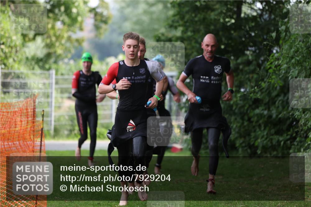 15.06.2025 - 7 Türme Triathlon Michael Strokosch http://msf.ph/oto/7929204 15.06.2025 09:30:58 Schwimmen 21, 22, 23, 24, 25, 156 meine-sportfotos.de
