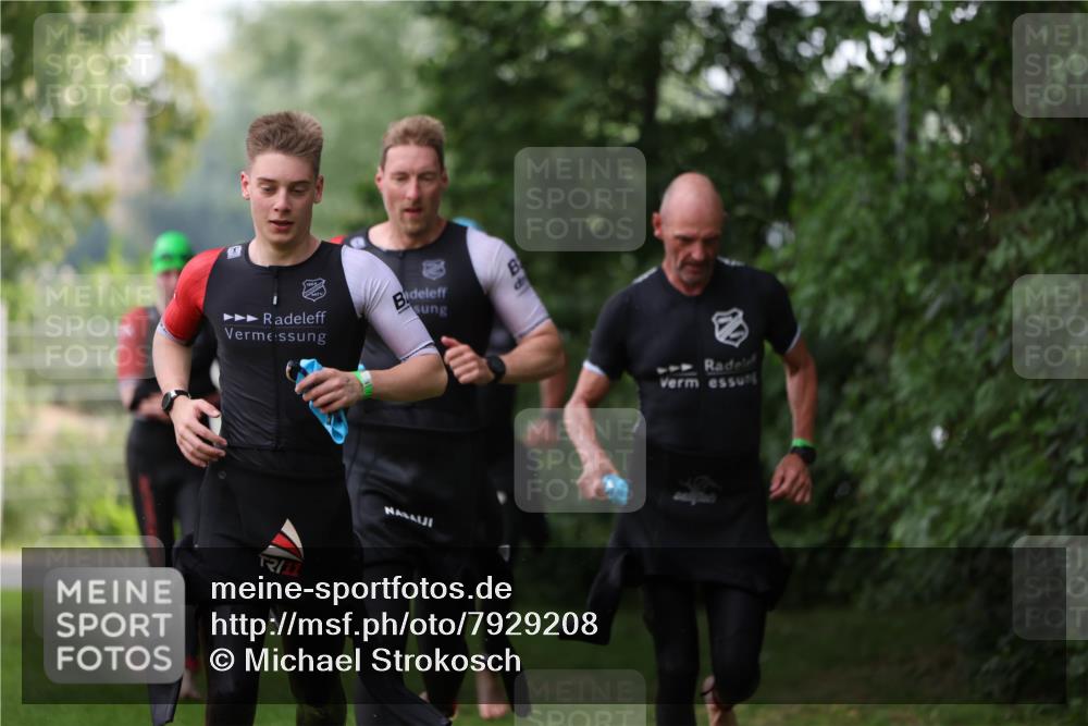 15.06.2025 - 7 Türme Triathlon Michael Strokosch http://msf.ph/oto/7929208 15.06.2025 09:30:59 Schwimmen 21, 22, 23, 24, 25, 156 meine-sportfotos.de
