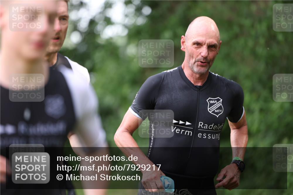 15.06.2025 - 7 Türme Triathlon Michael Strokosch http://msf.ph/oto/7929217 15.06.2025 09:31:01 Schwimmen 21, 22, 23, 24, 25, 156 meine-sportfotos.de