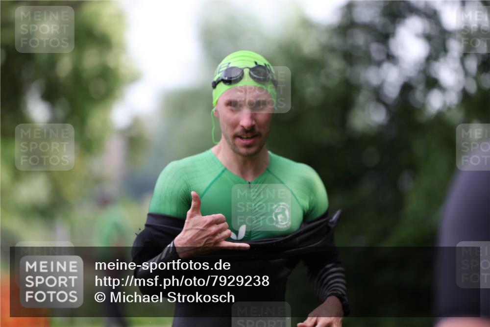 15.06.2025 - 7 Türme Triathlon Michael Strokosch http://msf.ph/oto/7929238 15.06.2025 09:32:05 Schwimmen 130, 133, 134, 135 meine-sportfotos.de