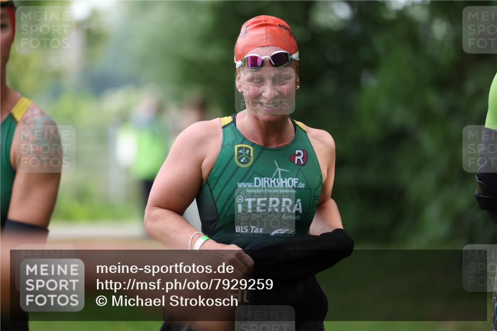 15.06.2025 - 7 Türme Triathlon Michael Strokosch http://msf.ph/oto/7929259 15.06.2025 09:33:17 Schwimmen 127, 128, 141, 142, 143, 144 meine-sportfotos.de
