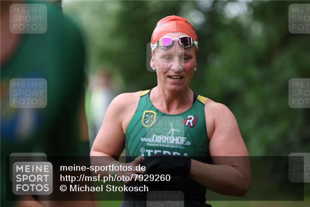 15.06.2025 - 7 Türme Triathlon Michael Strokosch http://msf.ph/oto/7929260 15.06.2025 09:33:17 Schwimmen 127, 128, 141, 142, 143, 144 meine-sportfotos.de