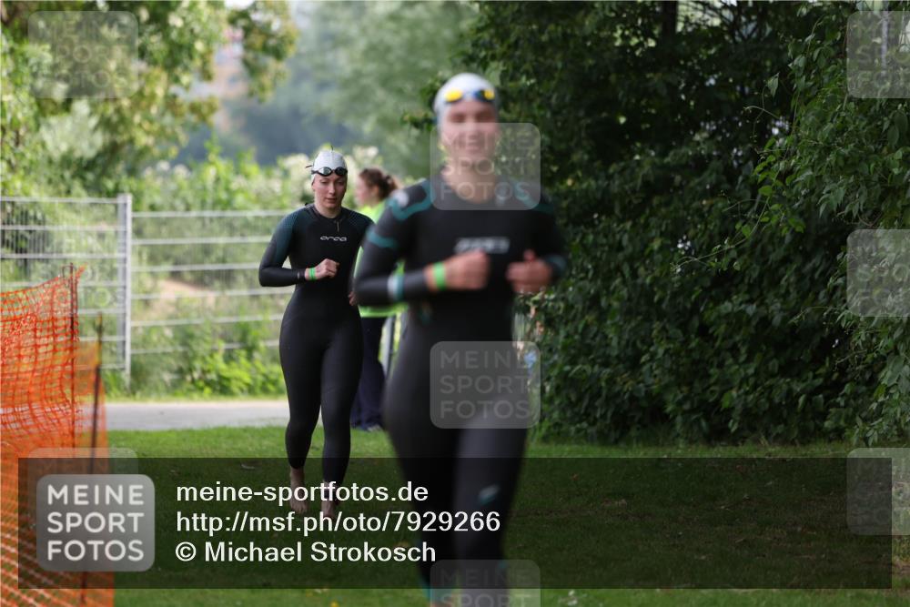 15.06.2025 - 7 Türme Triathlon Michael Strokosch http://msf.ph/oto/7929266 15.06.2025 09:33:41 Schwimmen 126, 139, 140 meine-sportfotos.de