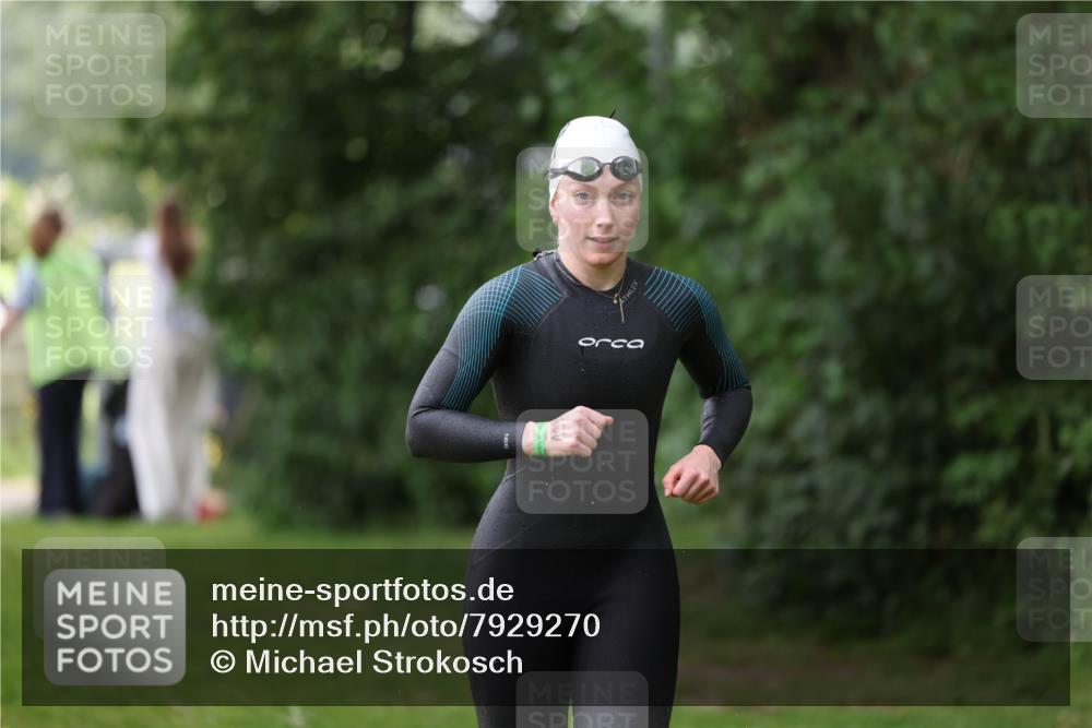 15.06.2025 - 7 Türme Triathlon Michael Strokosch http://msf.ph/oto/7929270 15.06.2025 09:33:45 Schwimmen 126, 139, 140 meine-sportfotos.de