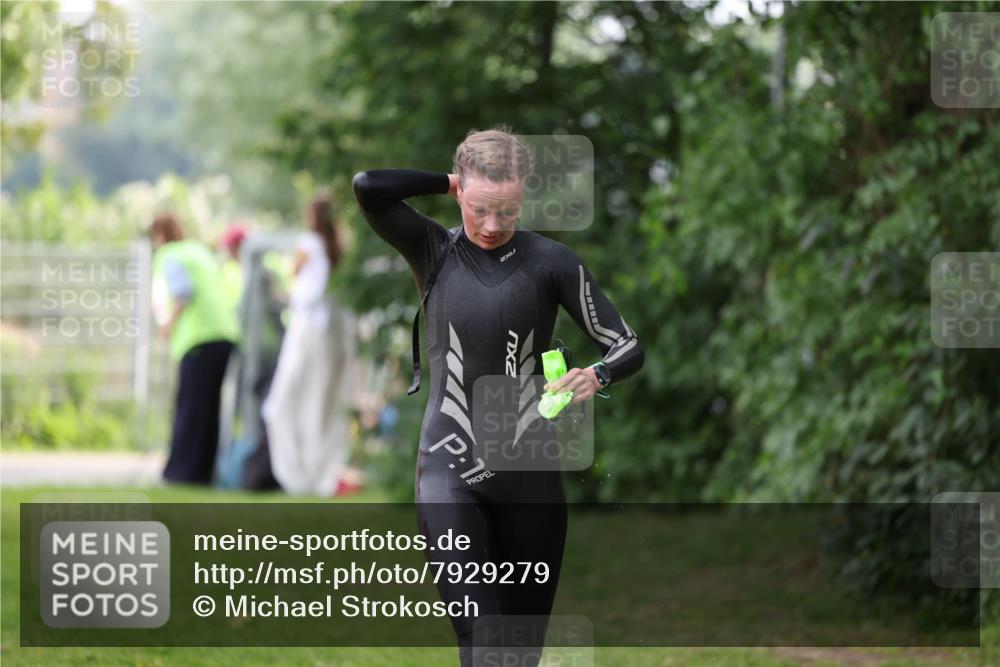 15.06.2025 - 7 Türme Triathlon Michael Strokosch http://msf.ph/oto/7929279 15.06.2025 09:33:52 Schwimmen 126, 139, 140 meine-sportfotos.de