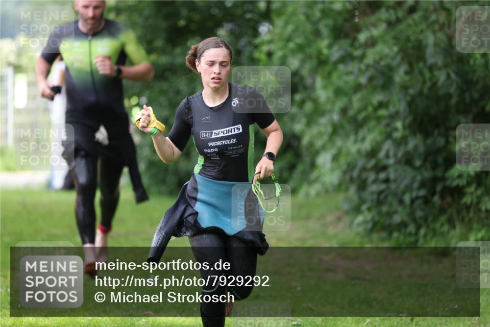 15.06.2025 - 7 Türme Triathlon Michael Strokosch http://msf.ph/oto/7929292 15.06.2025 09:34:14 Schwimmen 145, 146, 147, 148 meine-sportfotos.de