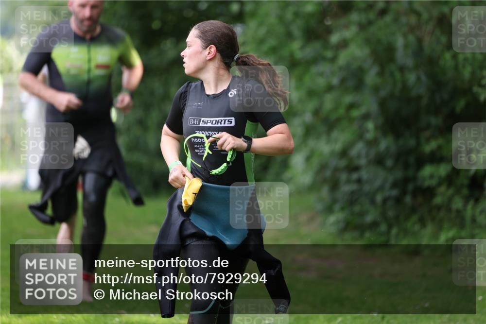 15.06.2025 - 7 Türme Triathlon Michael Strokosch http://msf.ph/oto/7929294 15.06.2025 09:34:15 Schwimmen 145, 146, 147, 148 meine-sportfotos.de