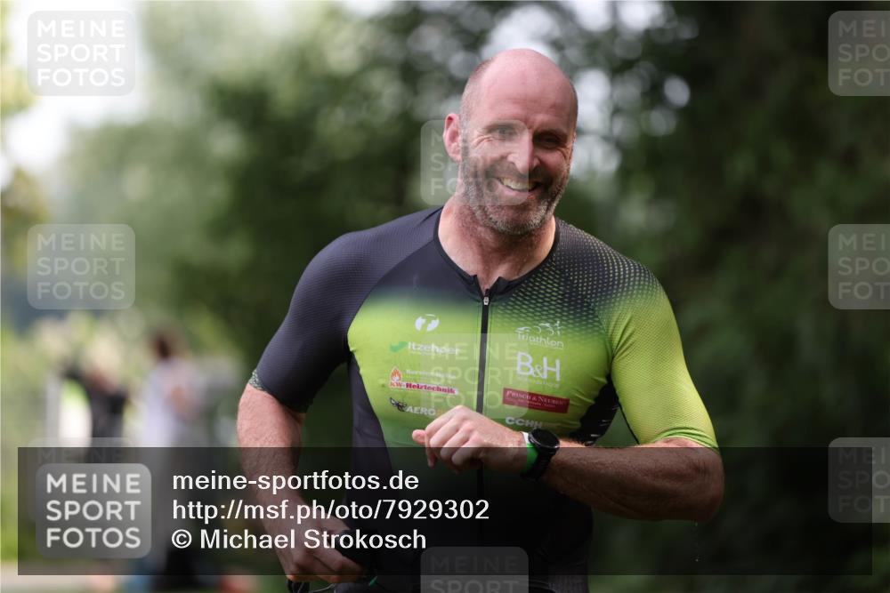 15.06.2025 - 7 Türme Triathlon Michael Strokosch http://msf.ph/oto/7929302 15.06.2025 09:34:17 Schwimmen 145, 146, 147, 148 meine-sportfotos.de