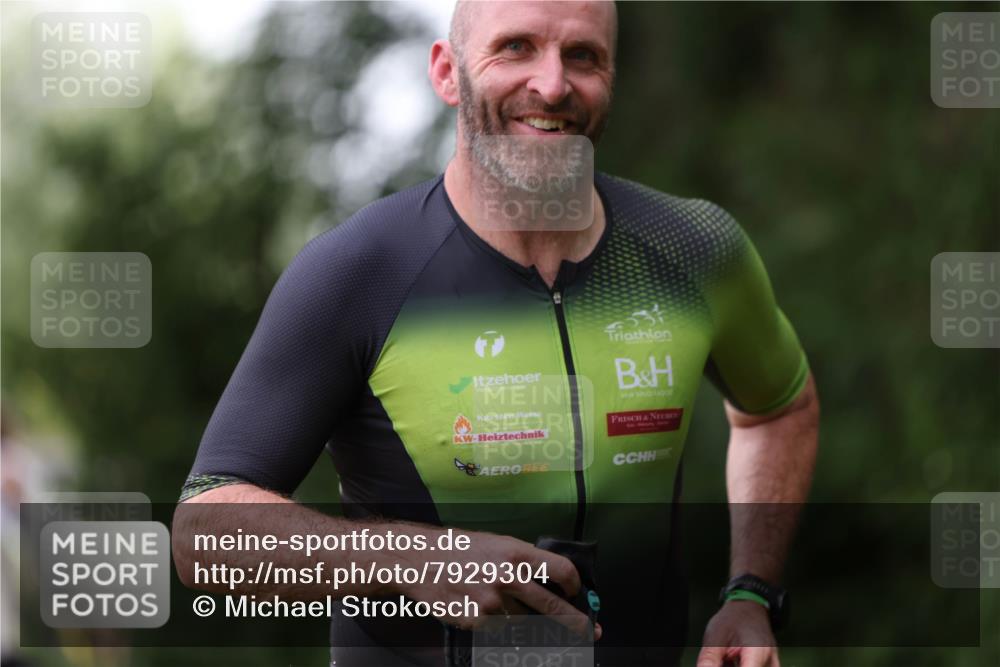 15.06.2025 - 7 Türme Triathlon Michael Strokosch http://msf.ph/oto/7929304 15.06.2025 09:34:17 Schwimmen 145, 146, 147, 148 meine-sportfotos.de