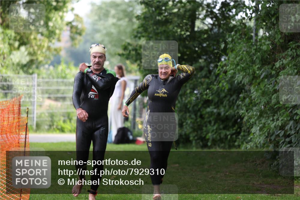 15.06.2025 - 7 Türme Triathlon Michael Strokosch http://msf.ph/oto/7929310 15.06.2025 09:34:25 Schwimmen 137, 138, 145, 146, 147 meine-sportfotos.de