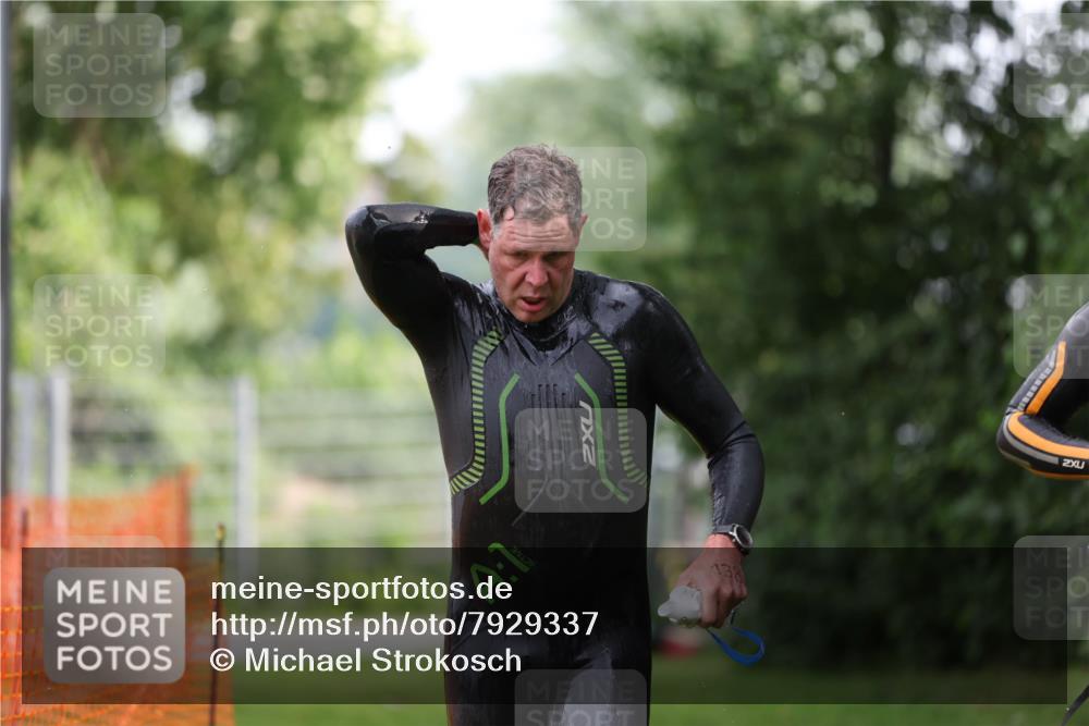 15.06.2025 - 7 Türme Triathlon Michael Strokosch http://msf.ph/oto/7929337 15.06.2025 09:34:42 Schwimmen 137, 138, 145, 146 meine-sportfotos.de