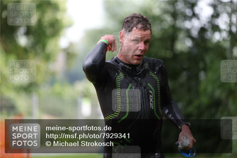 15.06.2025 - 7 Türme Triathlon Michael Strokosch http://msf.ph/oto/7929341 15.06.2025 09:34:42 Schwimmen 137, 138, 145, 146 meine-sportfotos.de