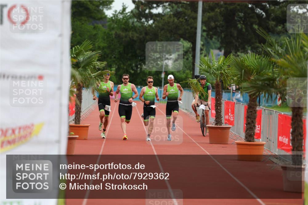 15.06.2025 - 7 Türme Triathlon Michael Strokosch http://msf.ph/oto/7929362 15.06.2025 10:06:04 Ziel  meine-sportfotos.de